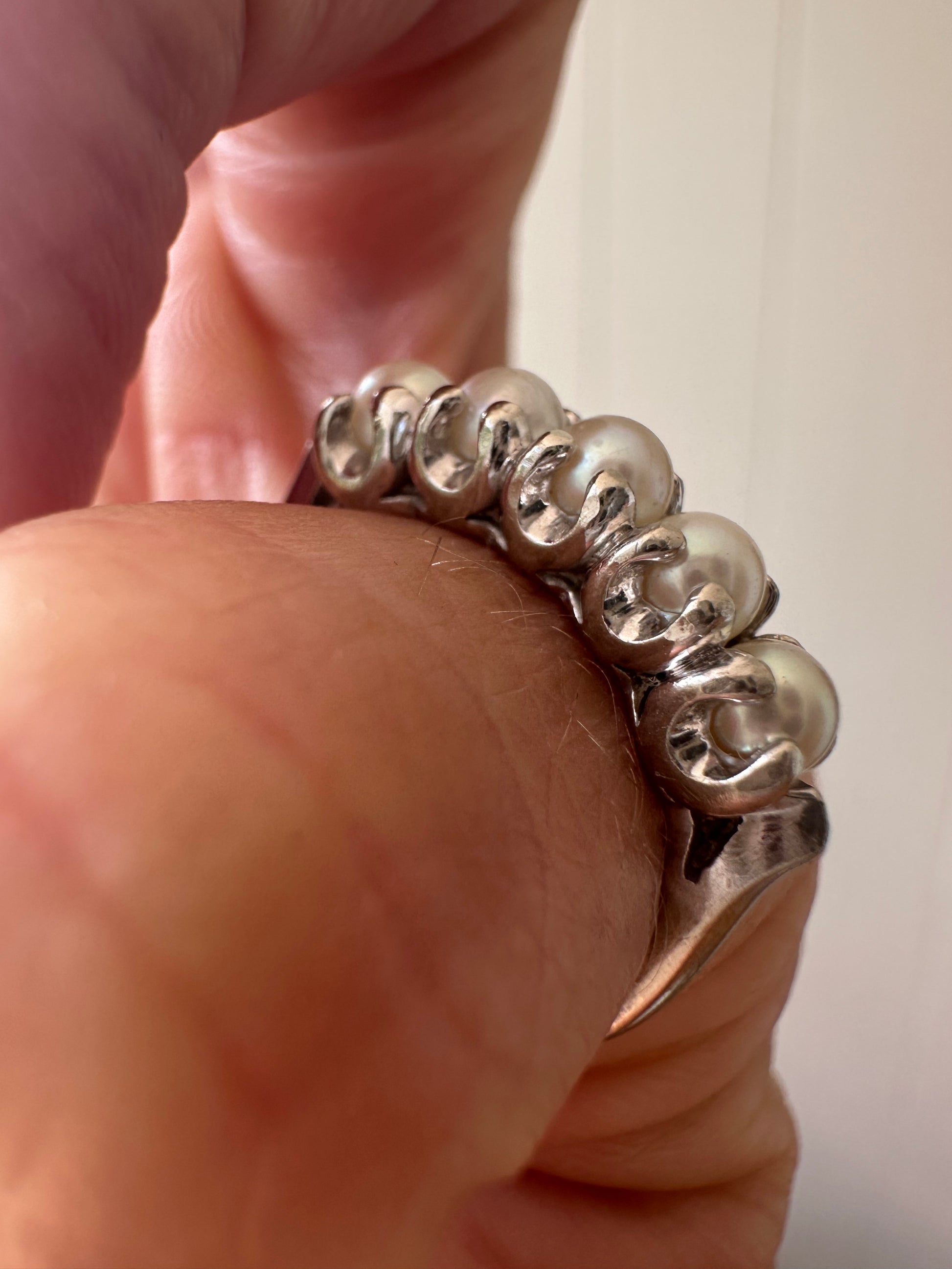 5 pearl and white gold band