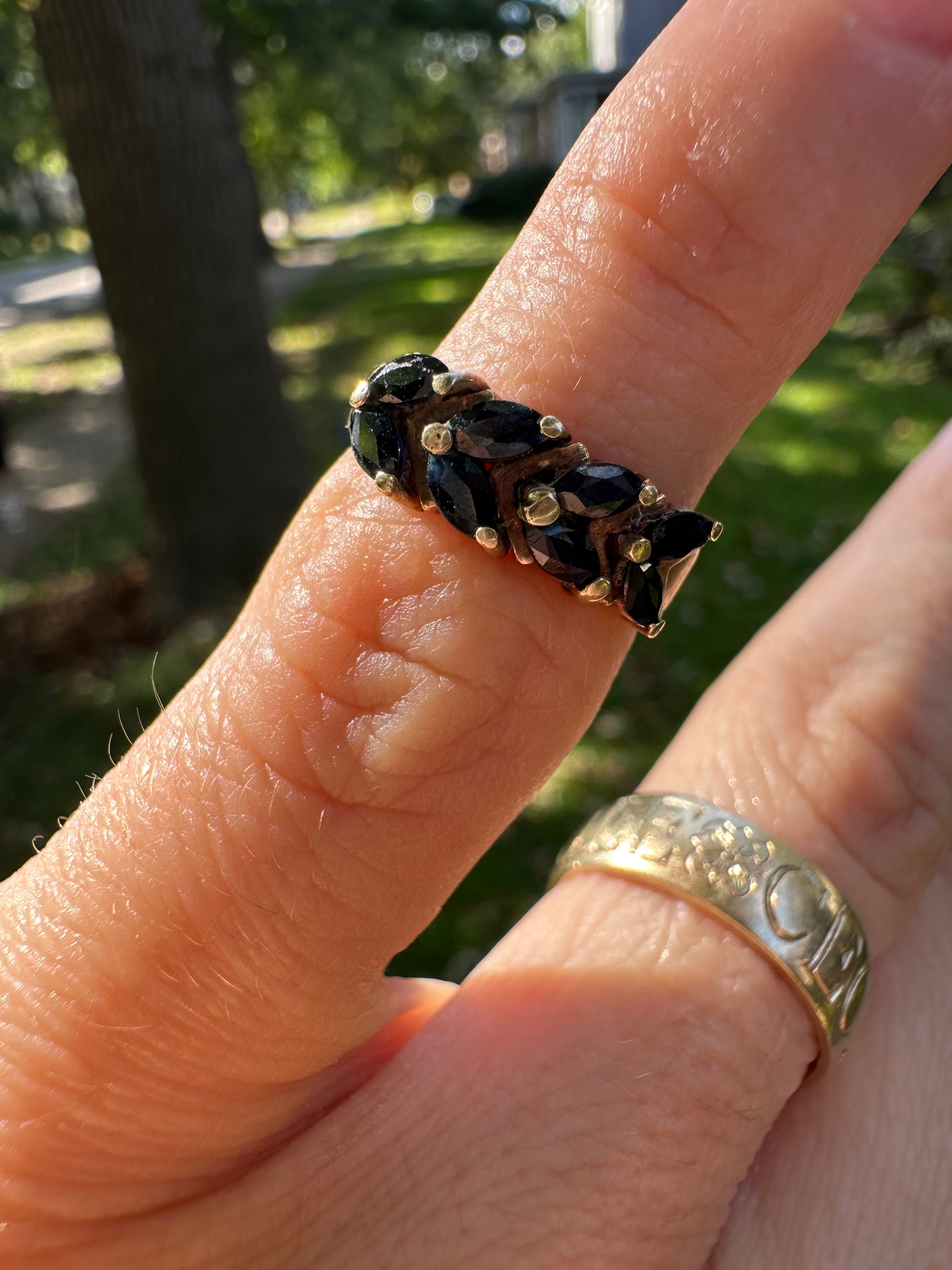 deep blue sapphire leaf band