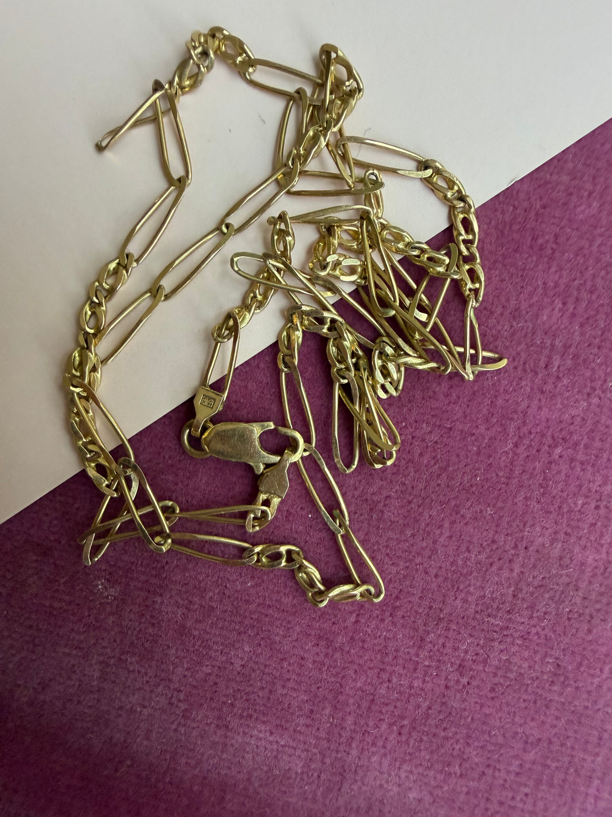 23.5" dainty long figaro link chain