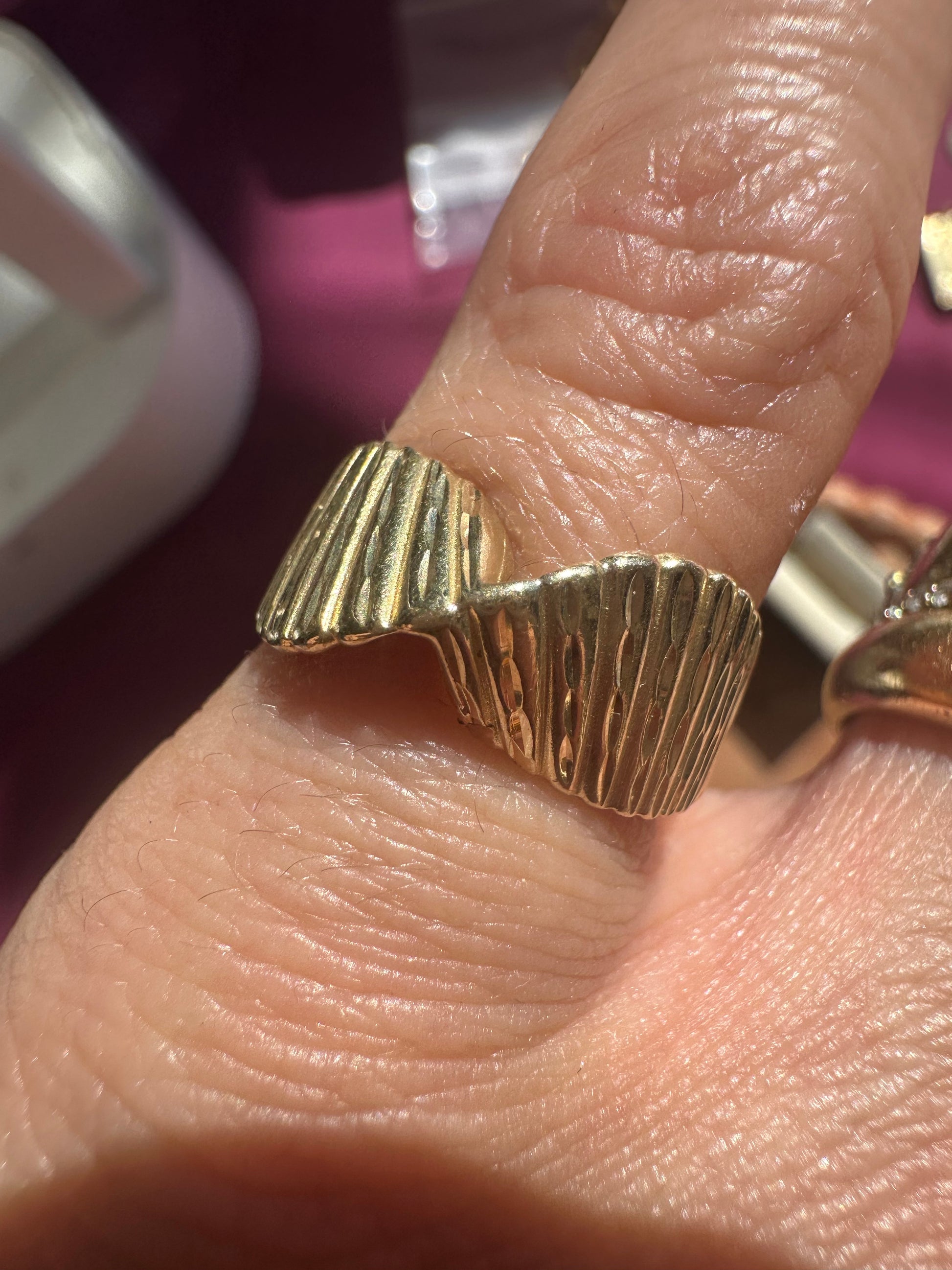 ribbed wave ring