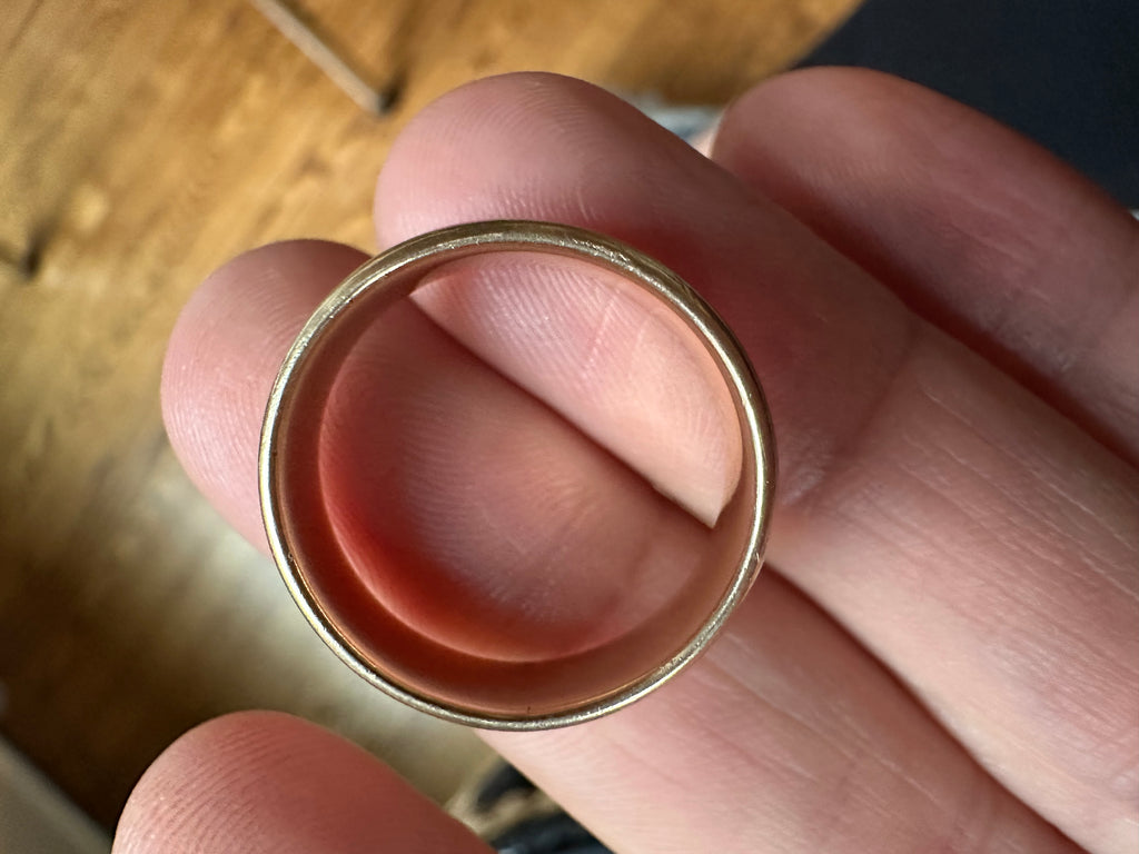 6mm comfort fit slight squared edge band