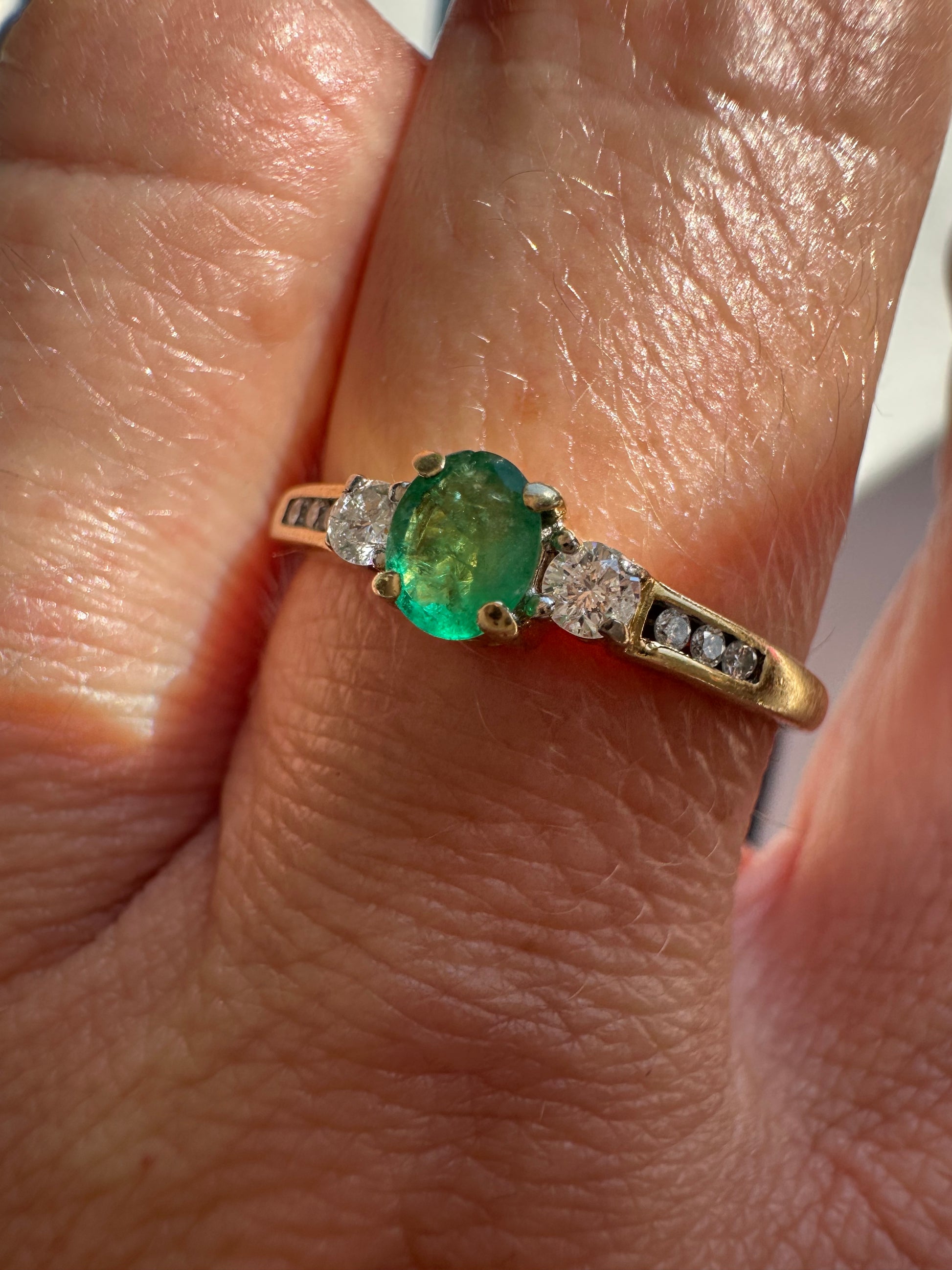 emerald and diamond ring