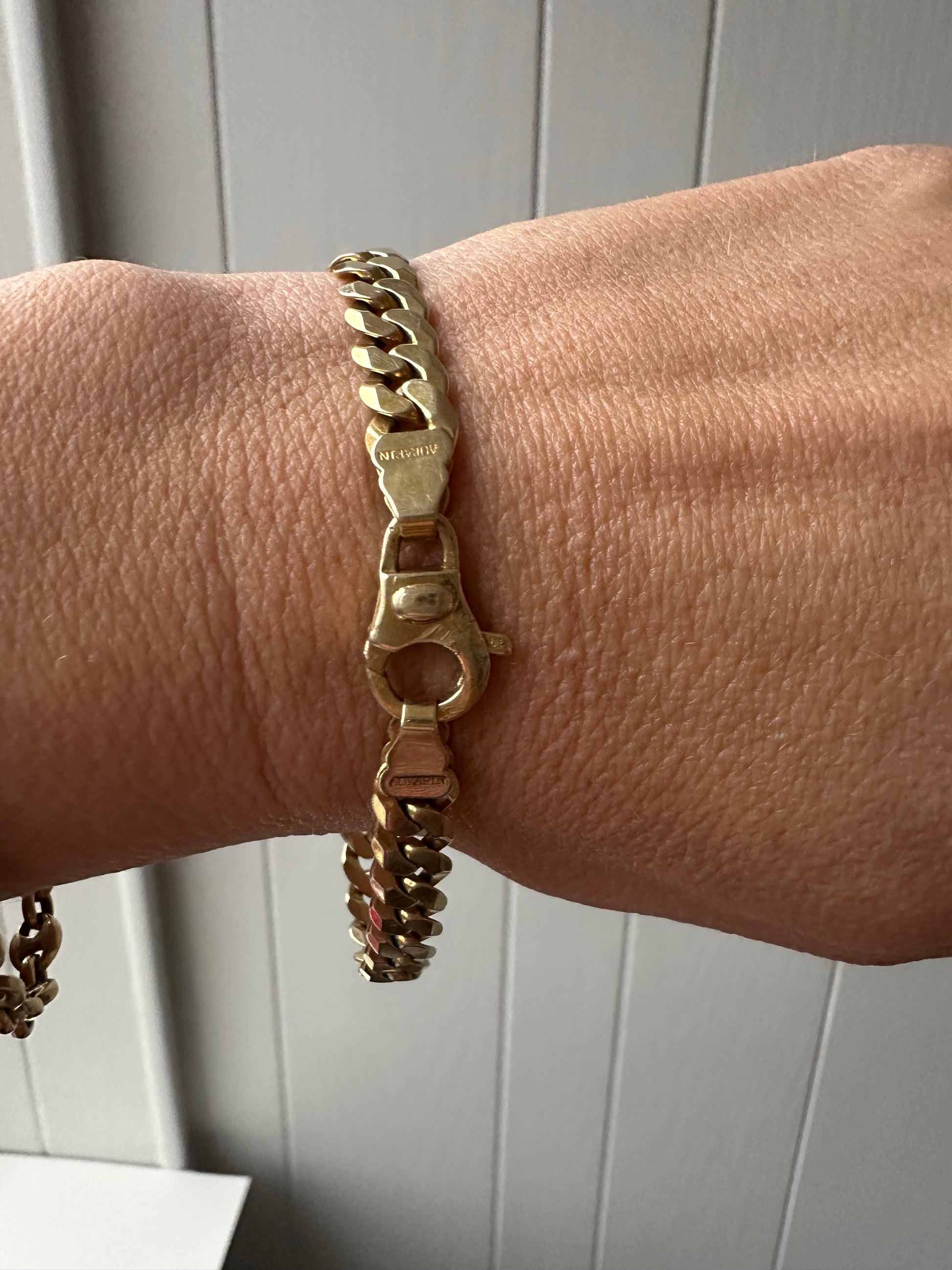 vintage Aurafin curb bracelet