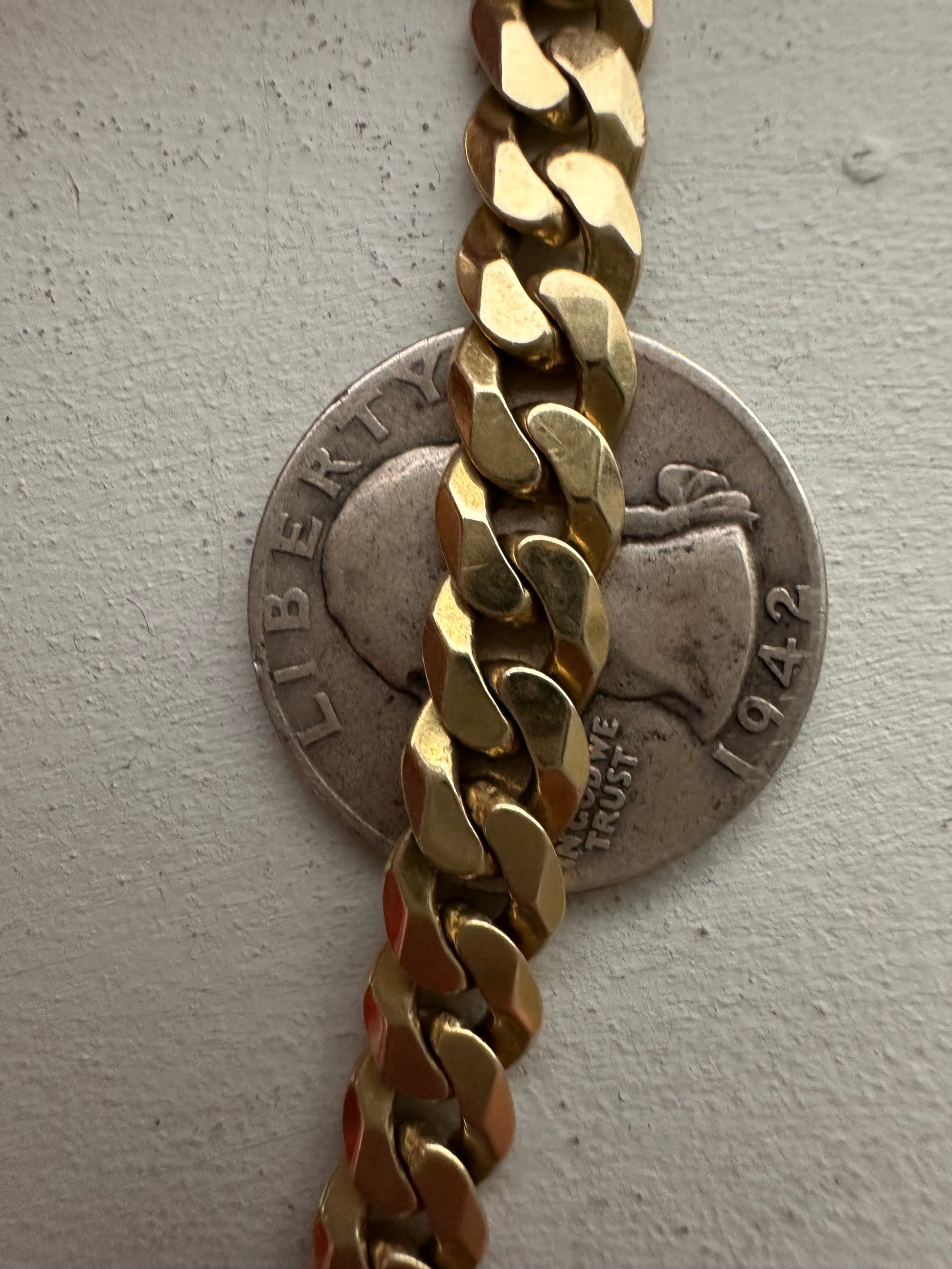 vintage Aurafin curb bracelet