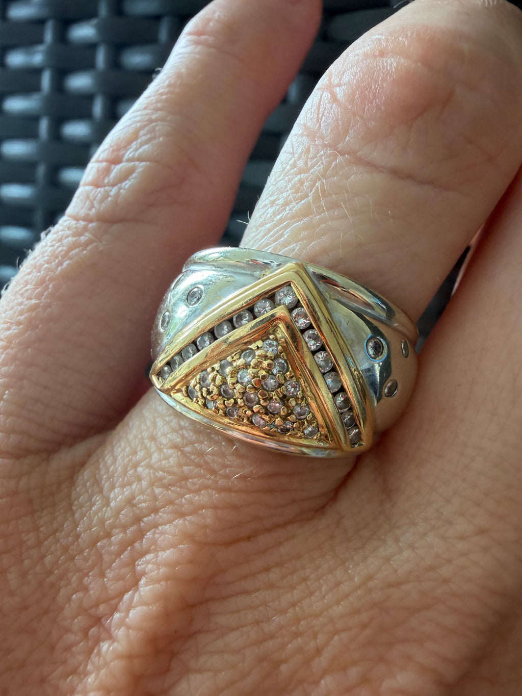 18k two tone diamond statement ring