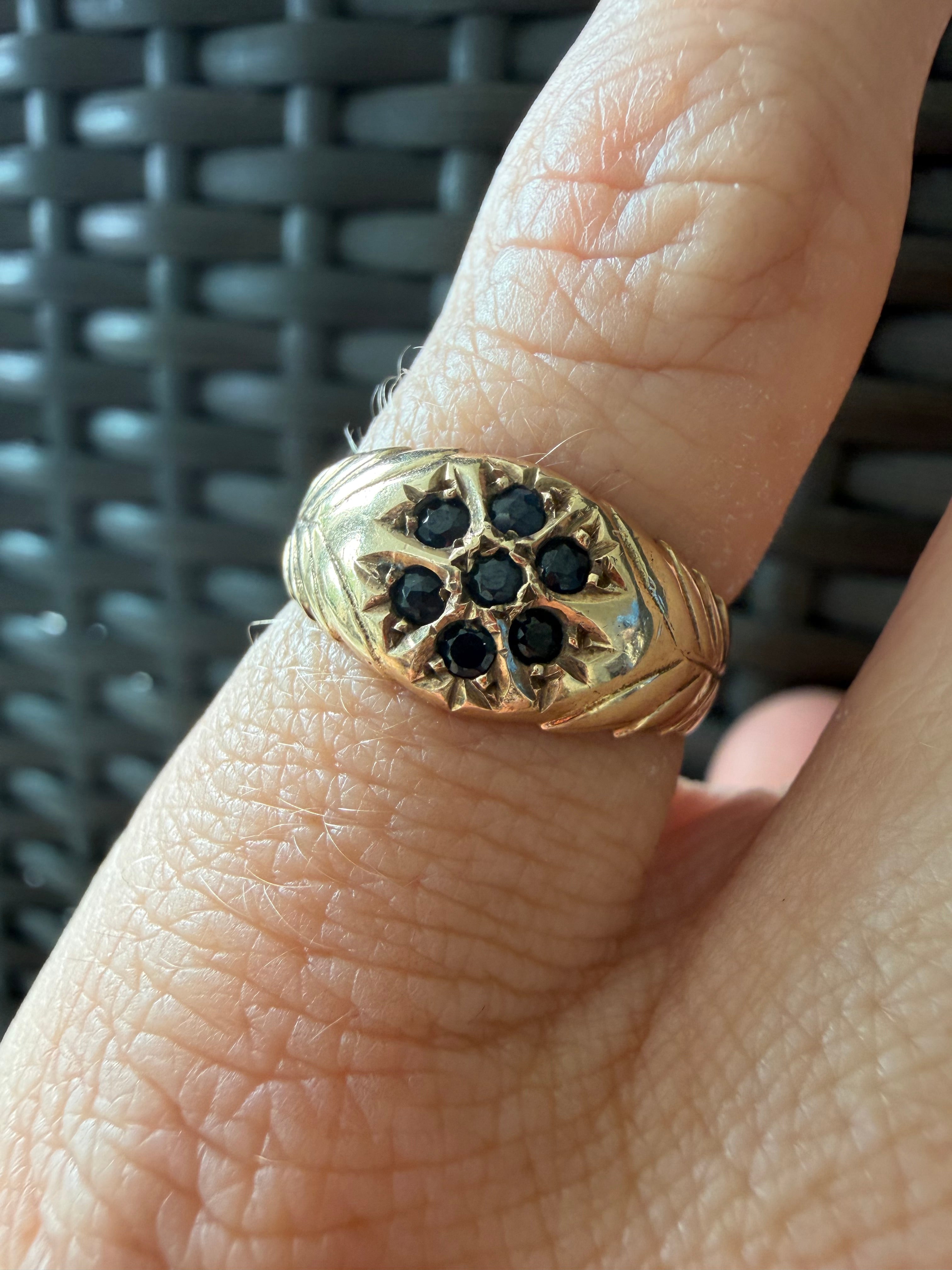 9k sapphire leaf band