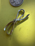 spectacular 18k white gold and diamond bow