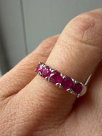 18k gold natural ruby band with white gold hearts