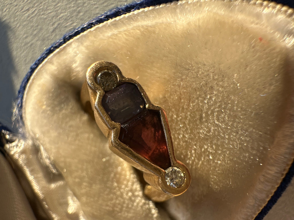 gemstone arrow squared band