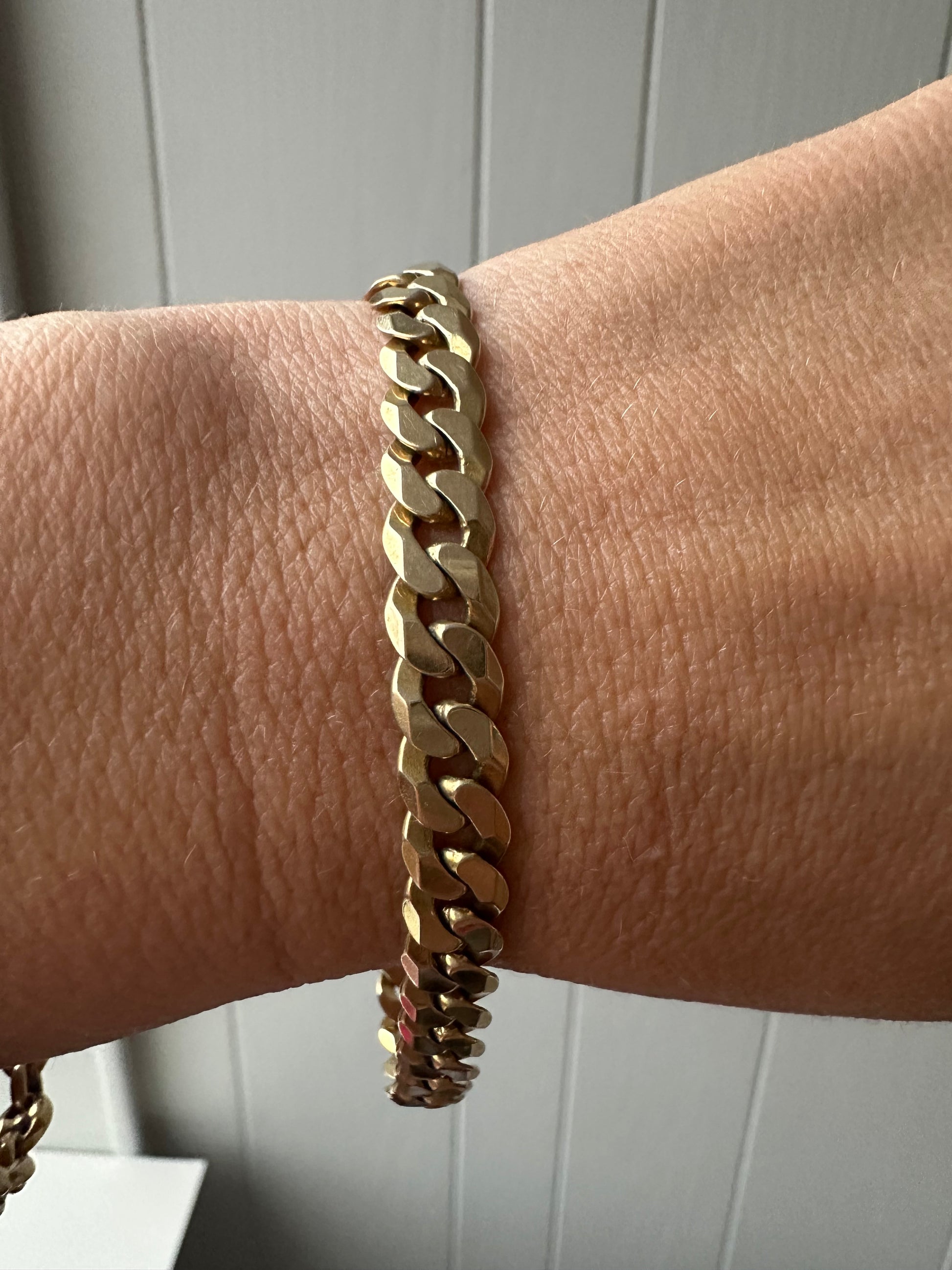 vintage Aurafin curb bracelet