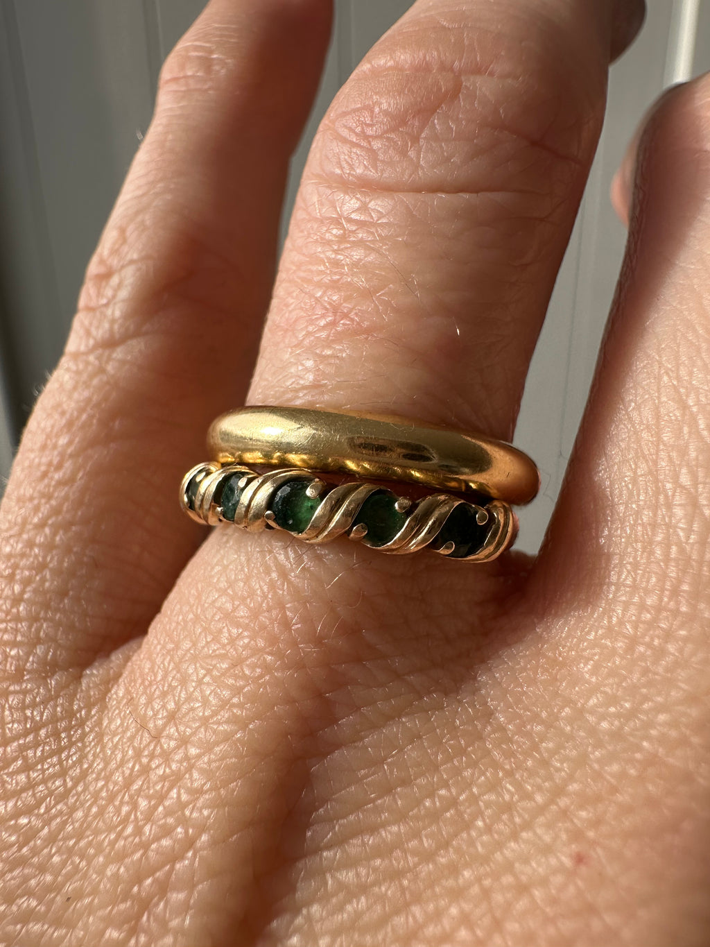 emerald and gold wave band