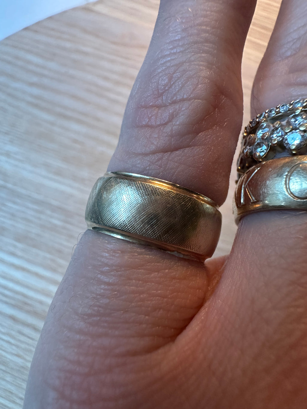 8mm textured wide band