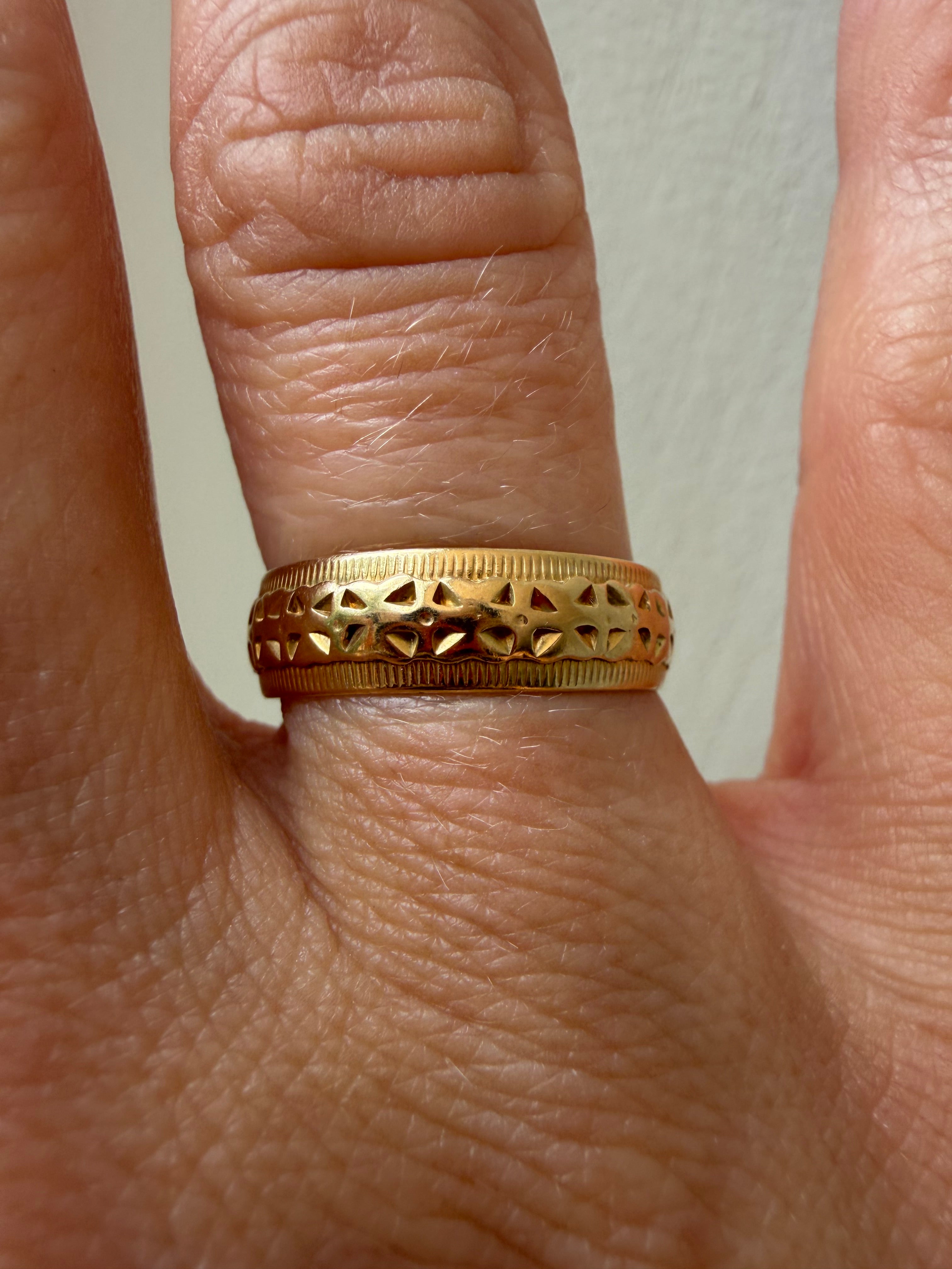 patterned gold band