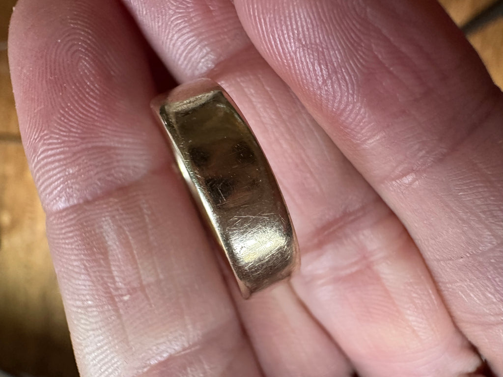 6mm pipecut yellow gold band