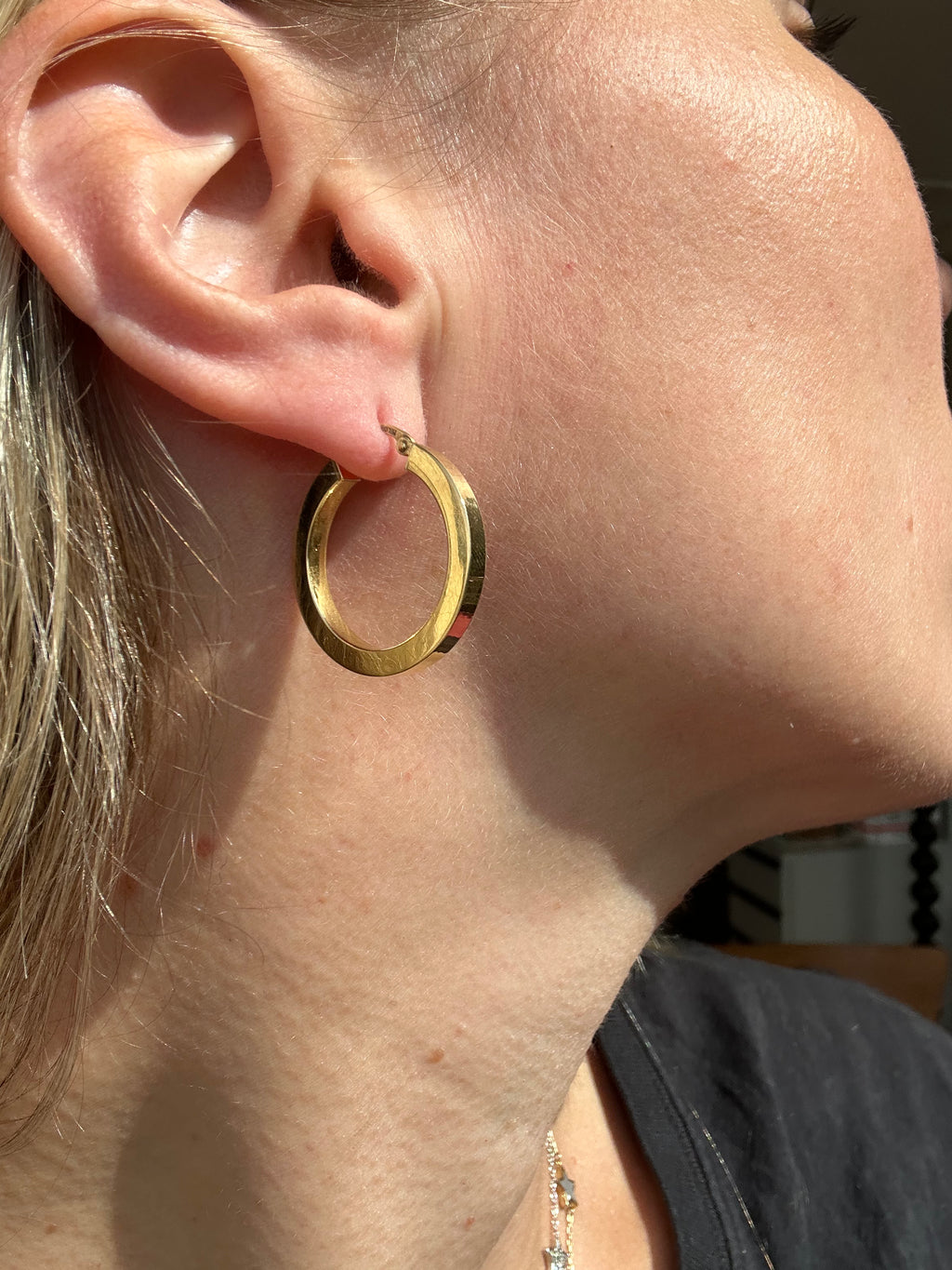18k squared edge hoops