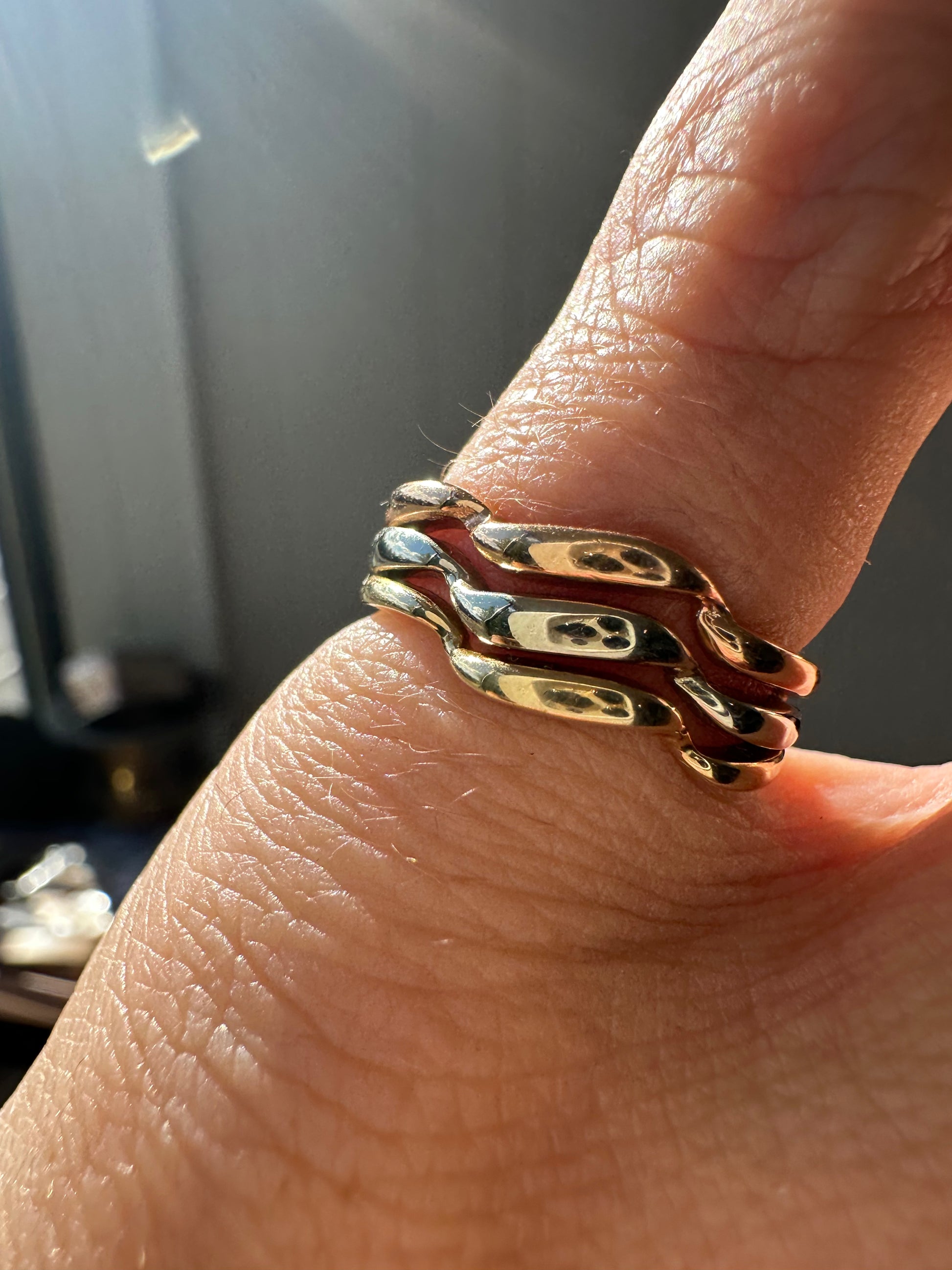 tri-tone wave ring