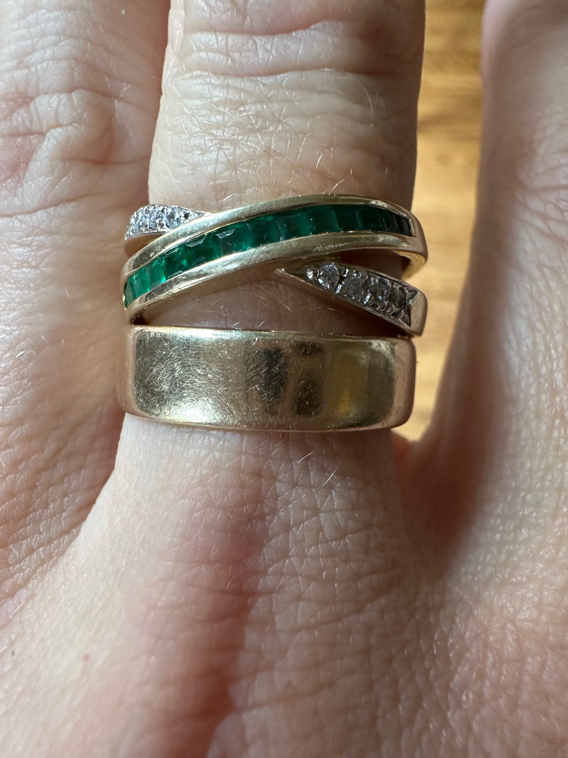 6mm pipecut yellow gold band