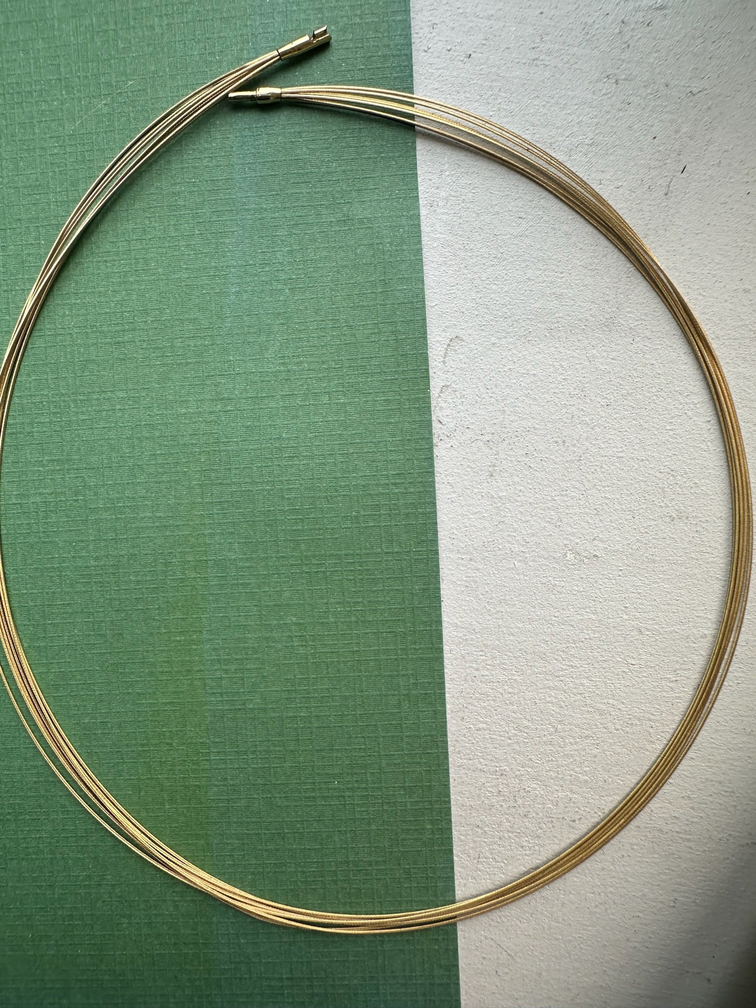 Wire necklace