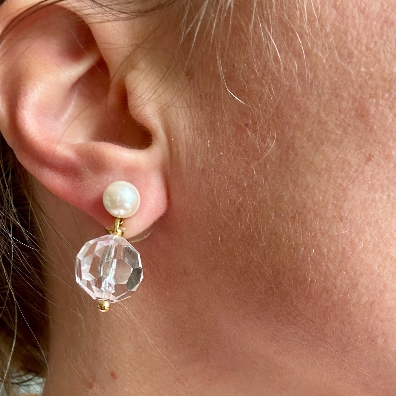 Vintage pearl stud with crystal drop earrings
