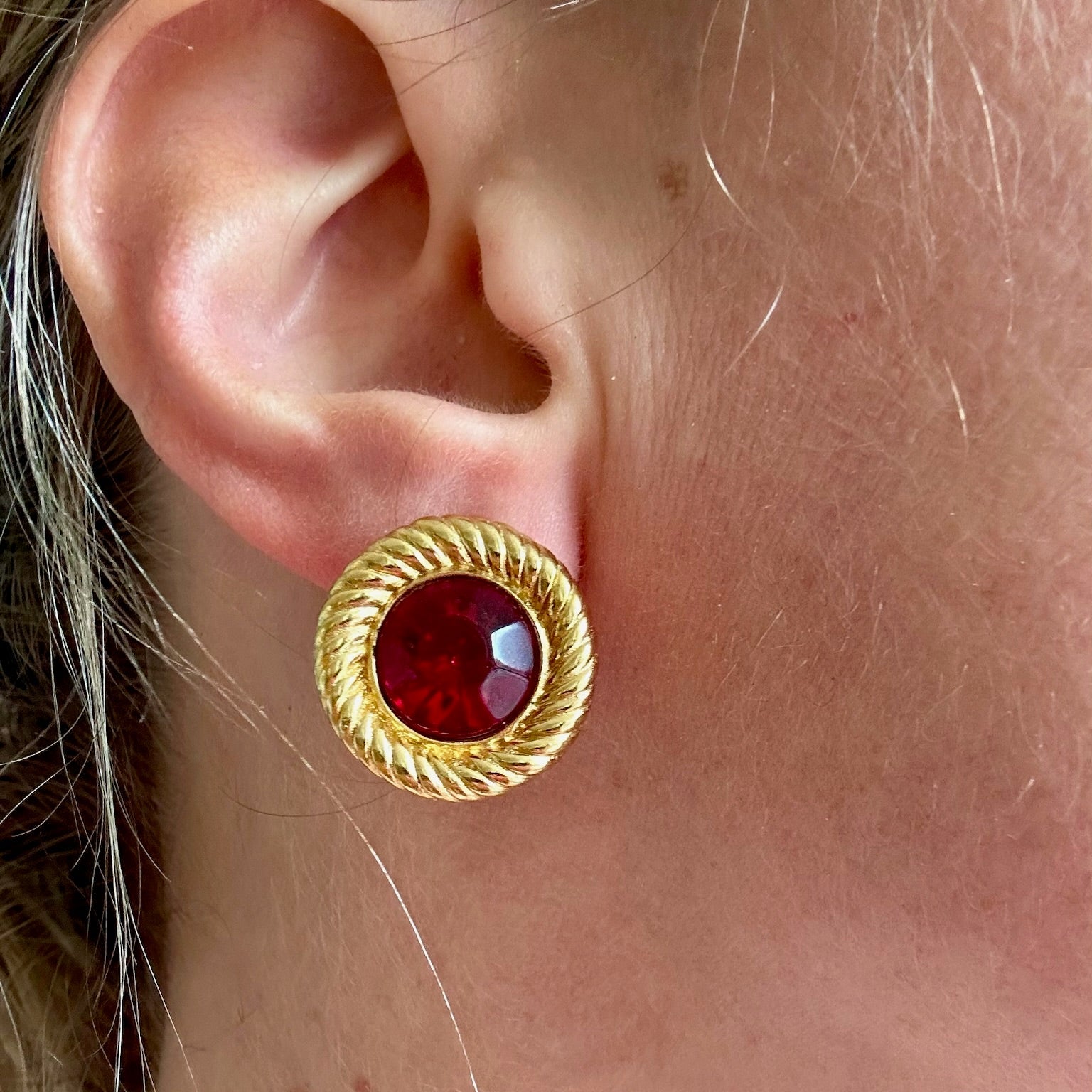 Stunning vintage Trifari red crystal earrings