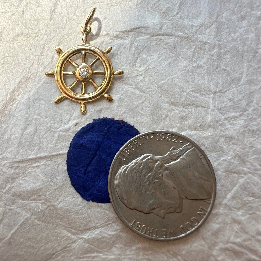 Nautical Sailor Wheel With Diamond