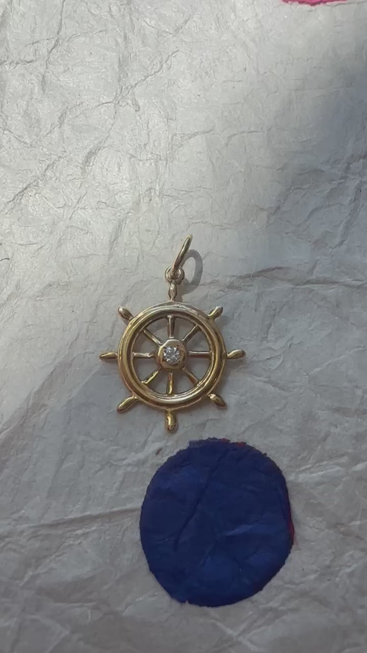 Nautical Sailor Wheel With Diamond