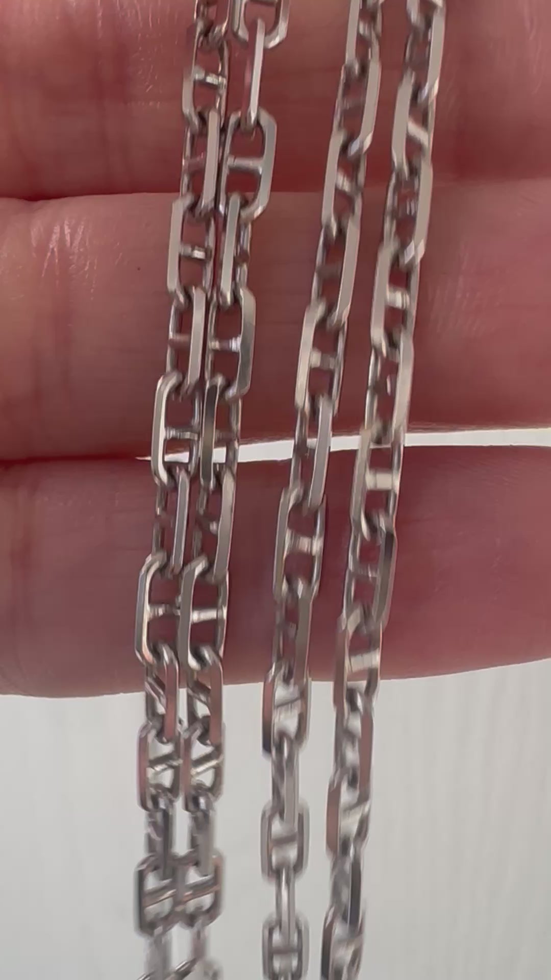 18k white gold 23.75” anchor chain