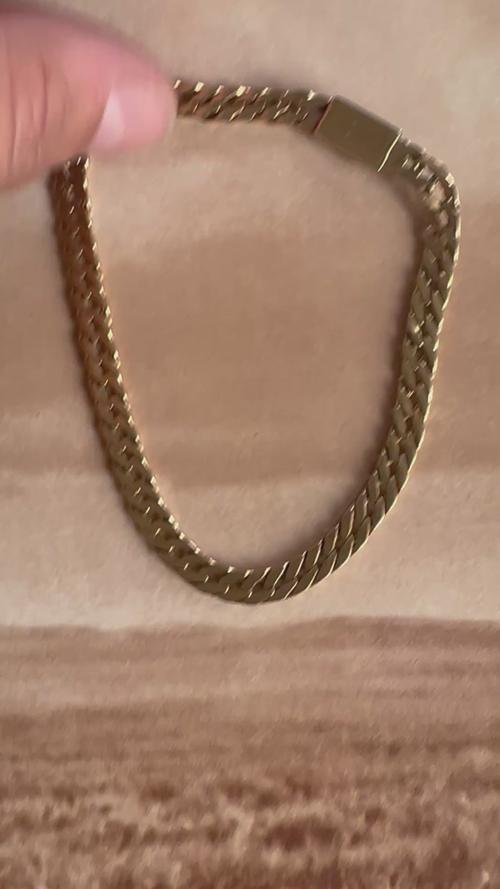 Tight Curb Bracelet
