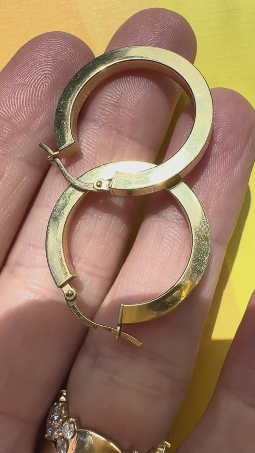 18k squared edge hoops