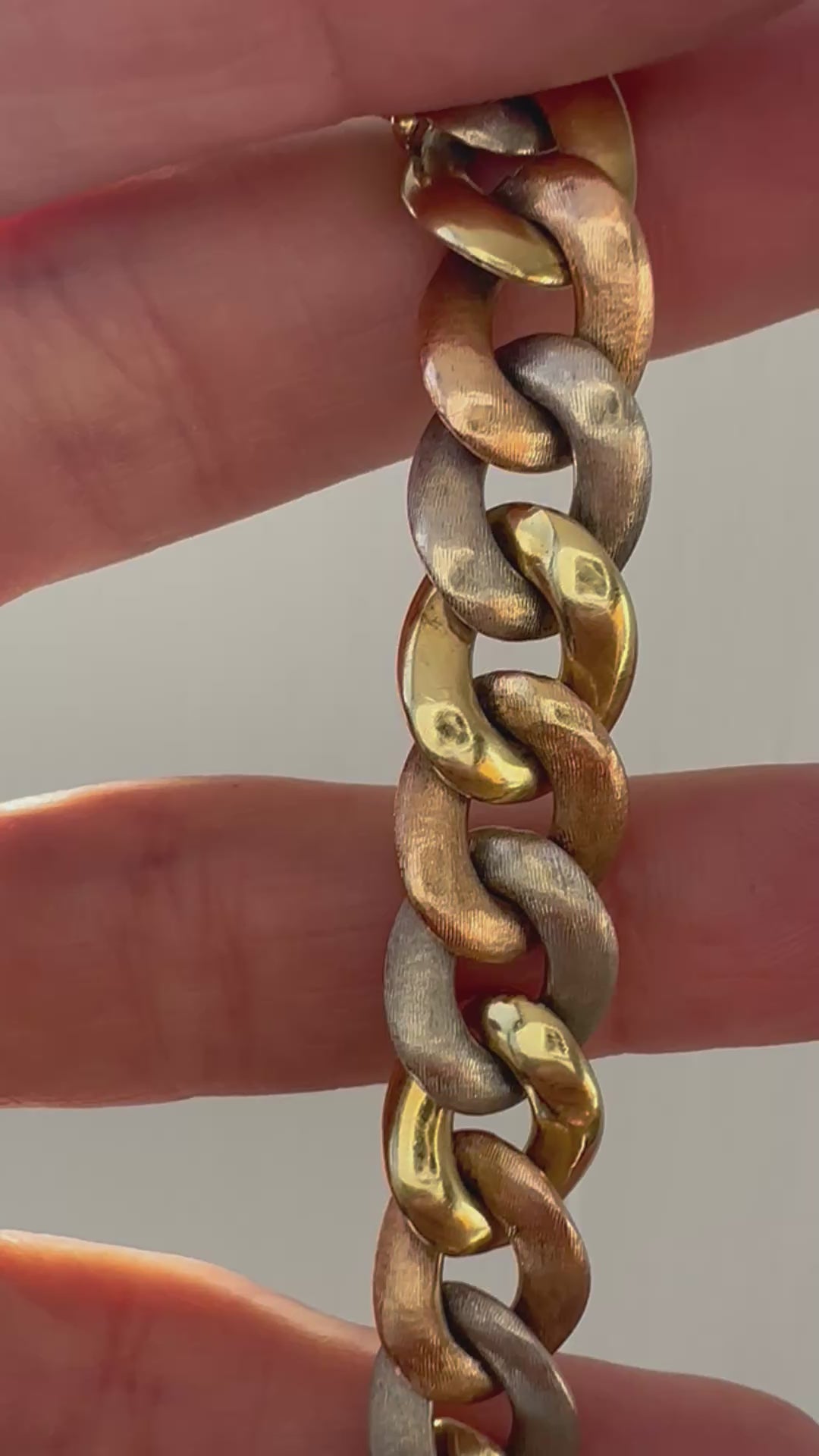 tri tone rounded curb