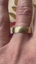 10k gold band 10.75 // 6mm