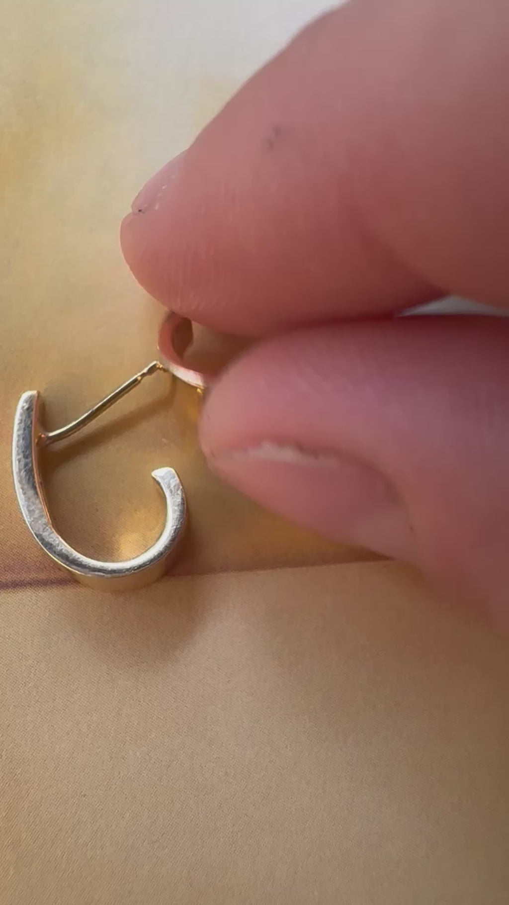 squared edge mini J hoop
