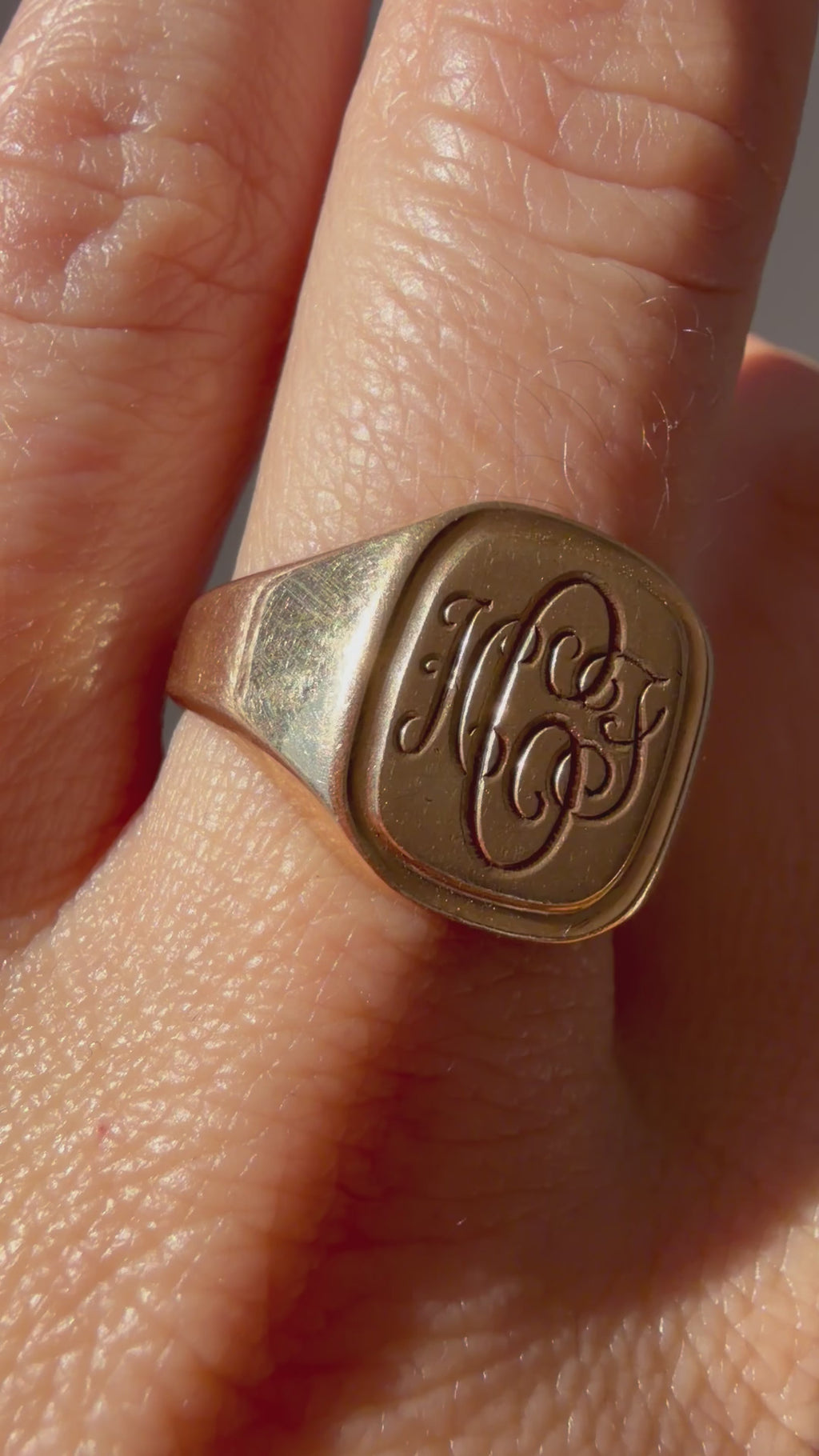 rounded square signet ring