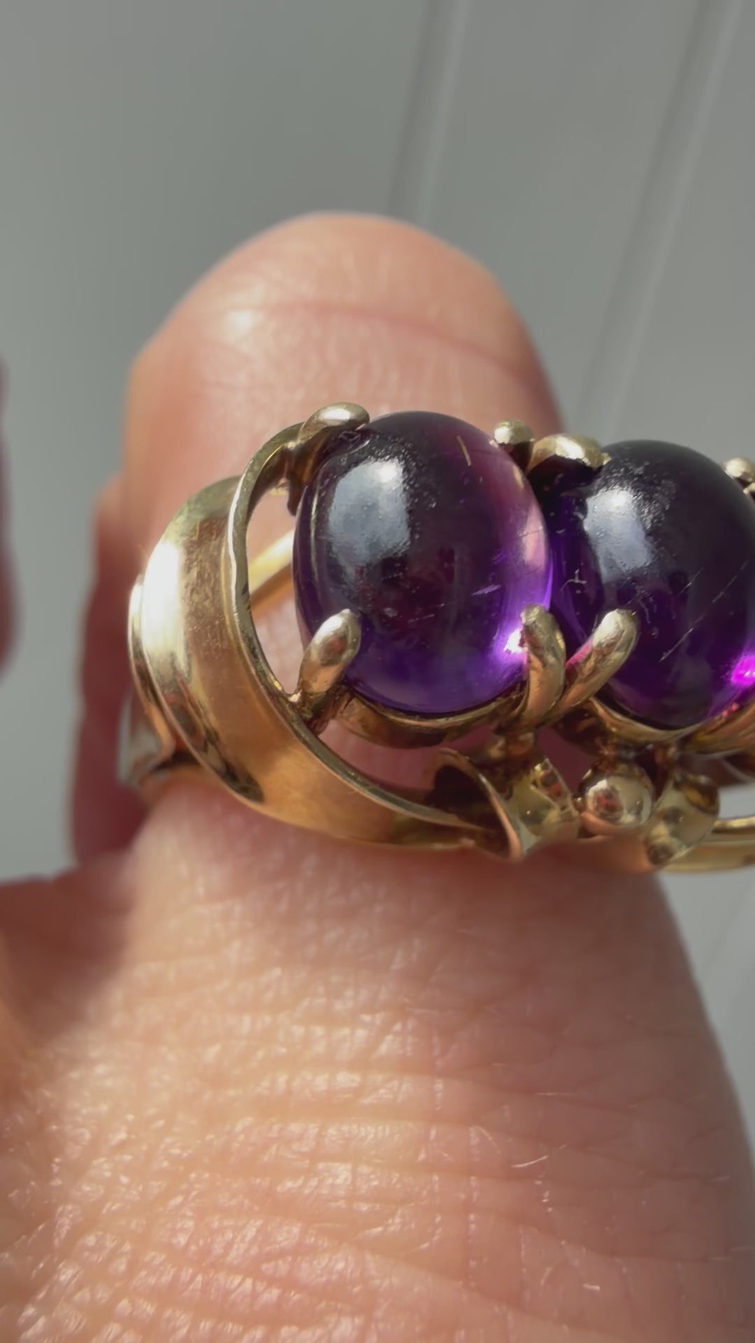 cabochon amethyst trio ring