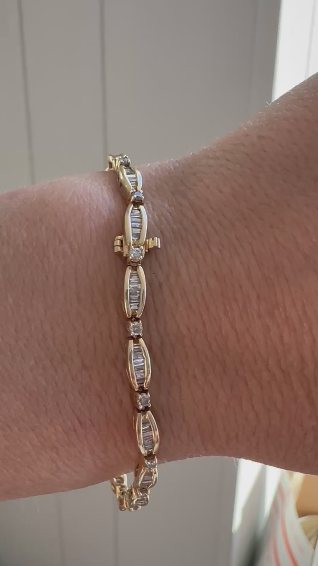 baguette and round diamond tennis bracelet