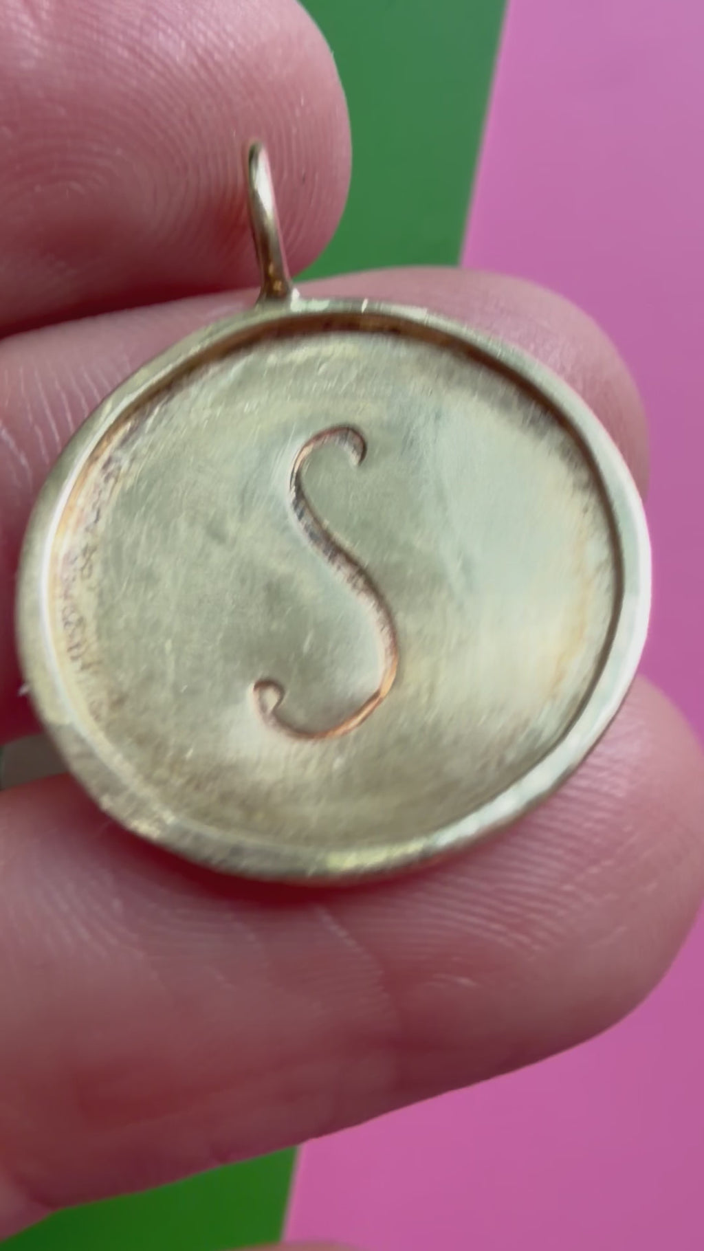 S medallion