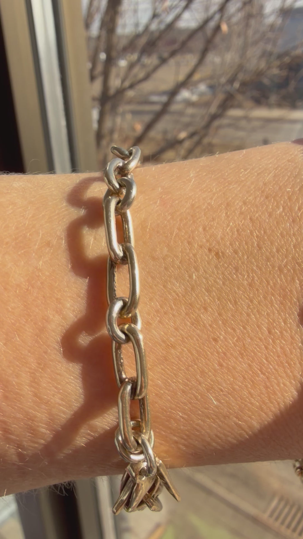 solid oval and round link bracelet