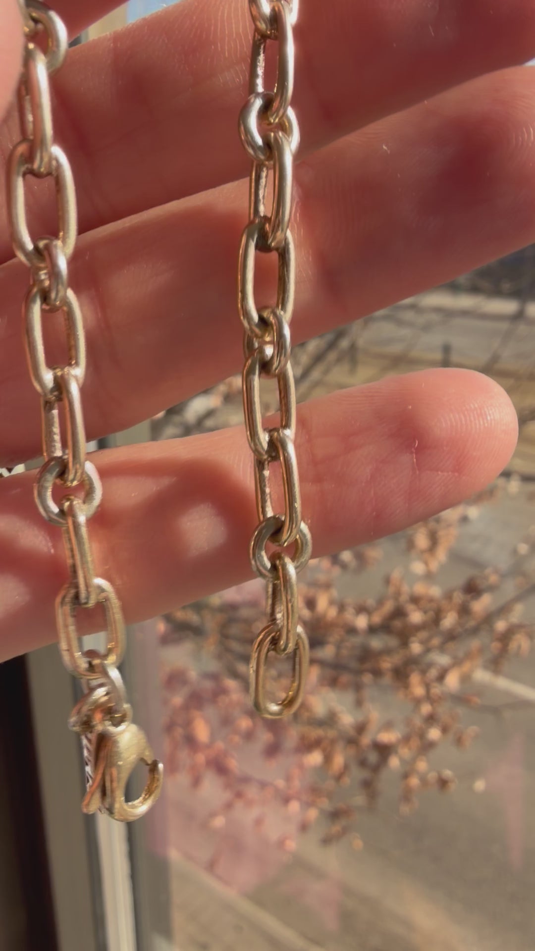 solid oval and round link bracelet