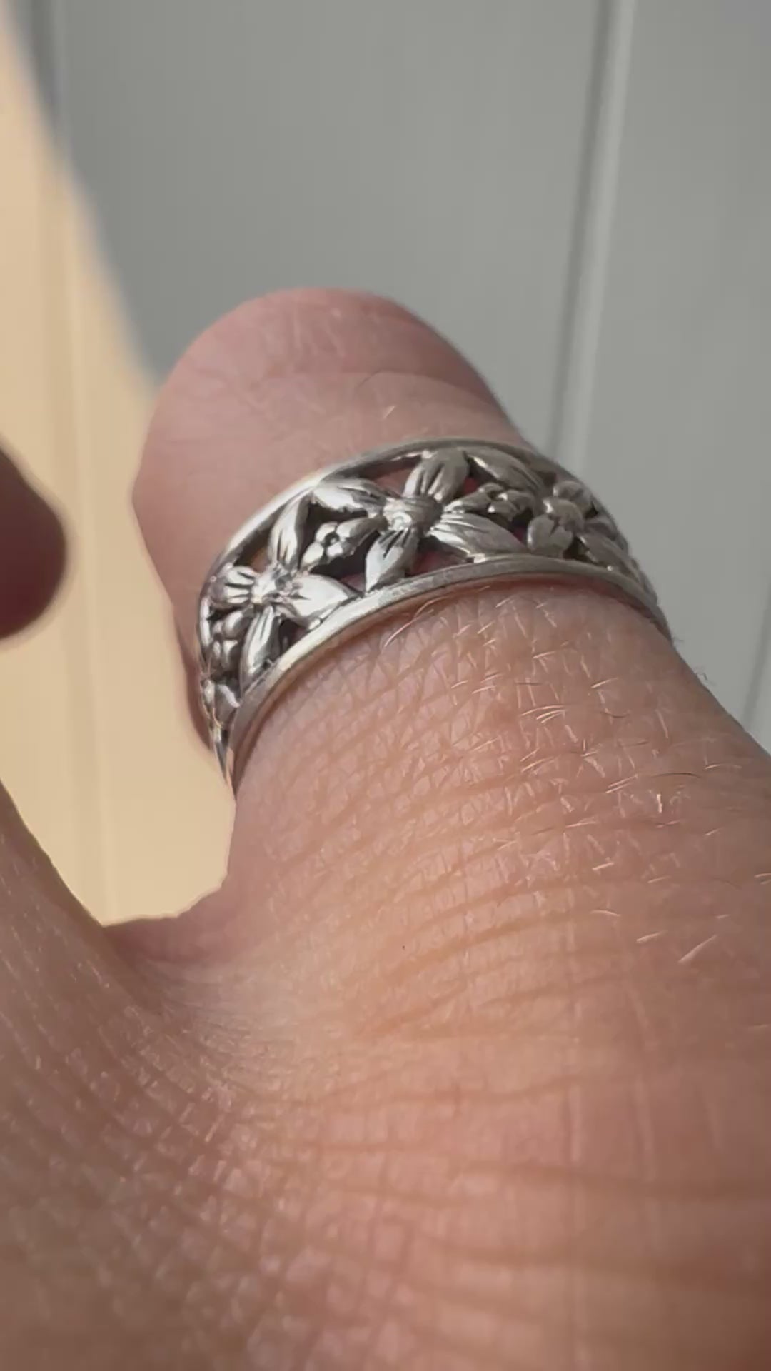 Floral Pipe cut Sterling Band