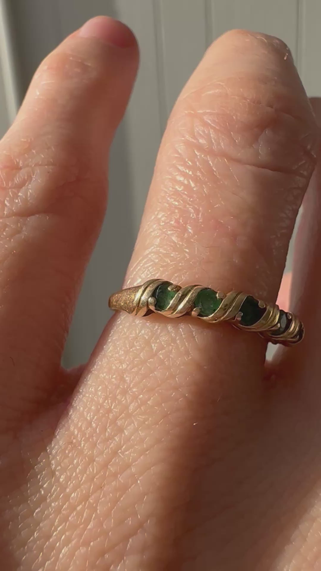 emerald and gold wave band