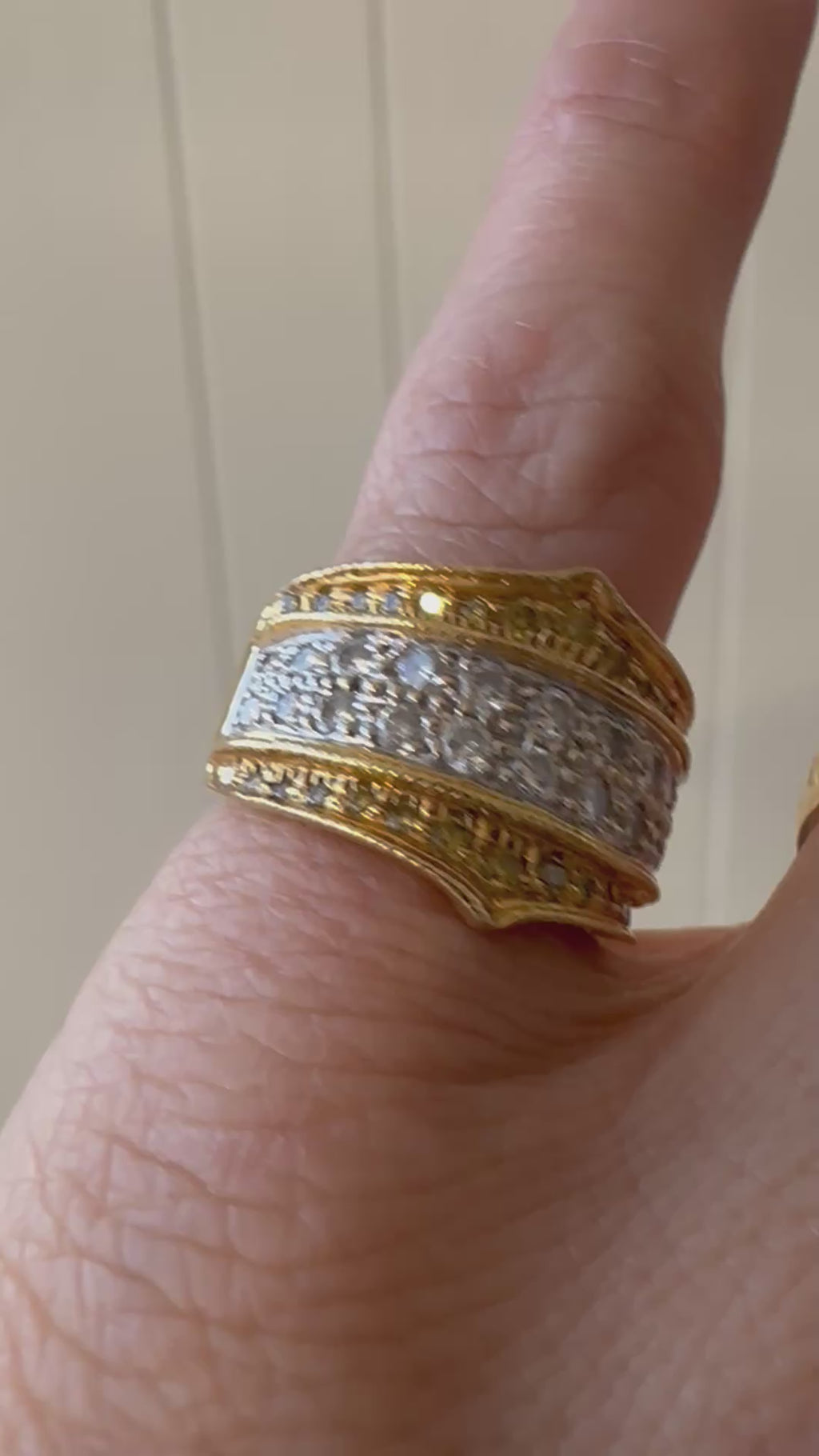 two tone 18k gold chunky diamond ring