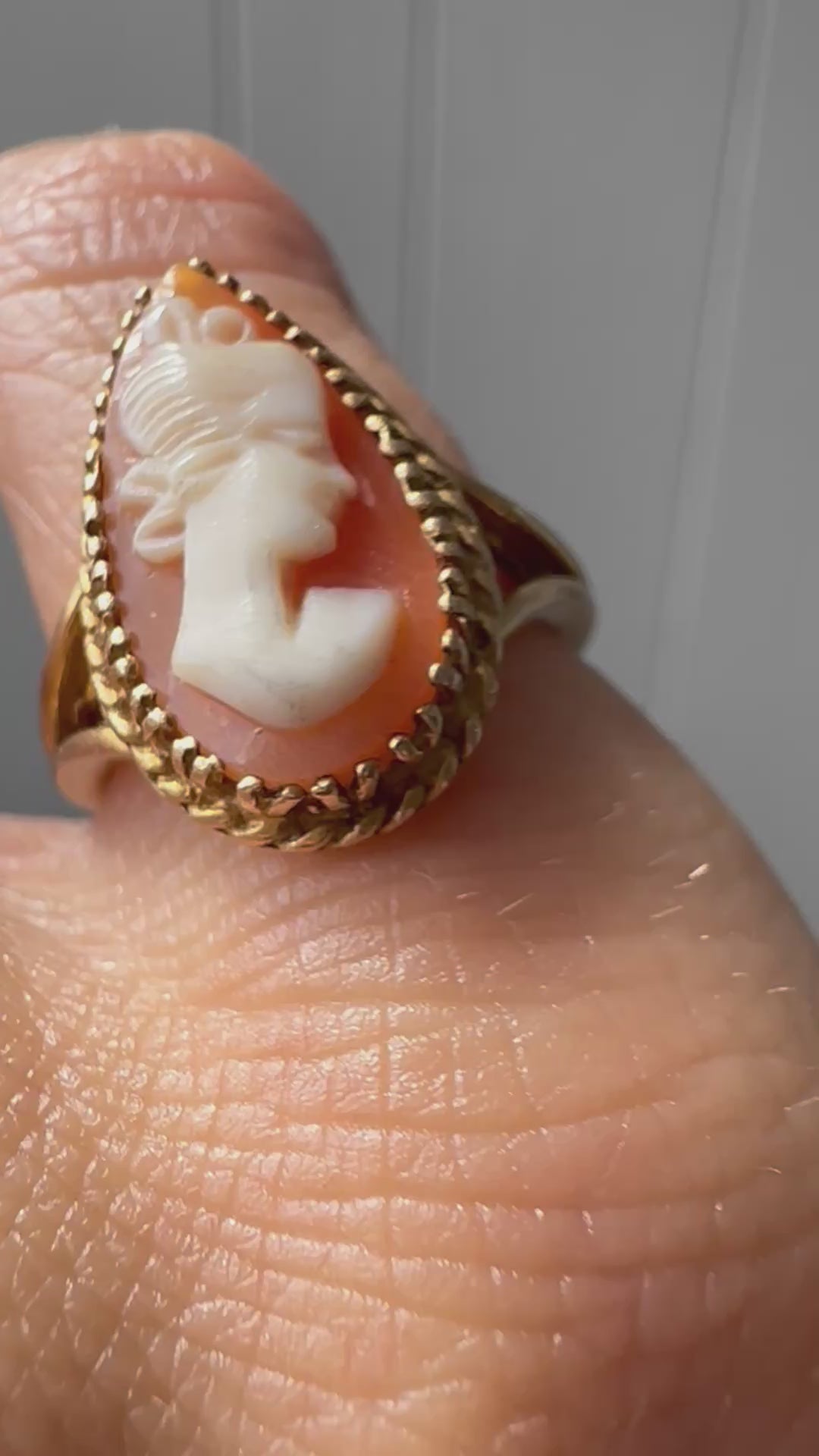 drop shape cameo ring