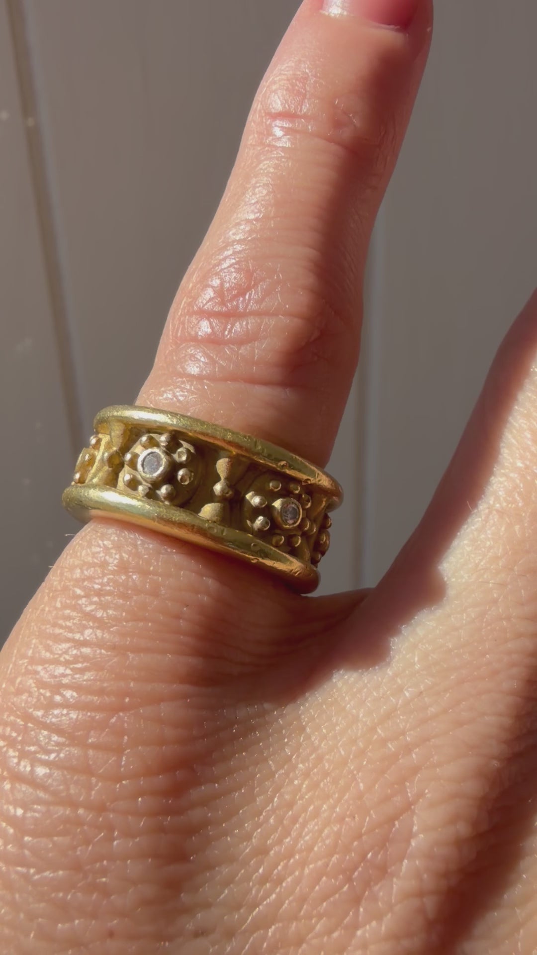 barry kieselstein cord 18k diamond flower band