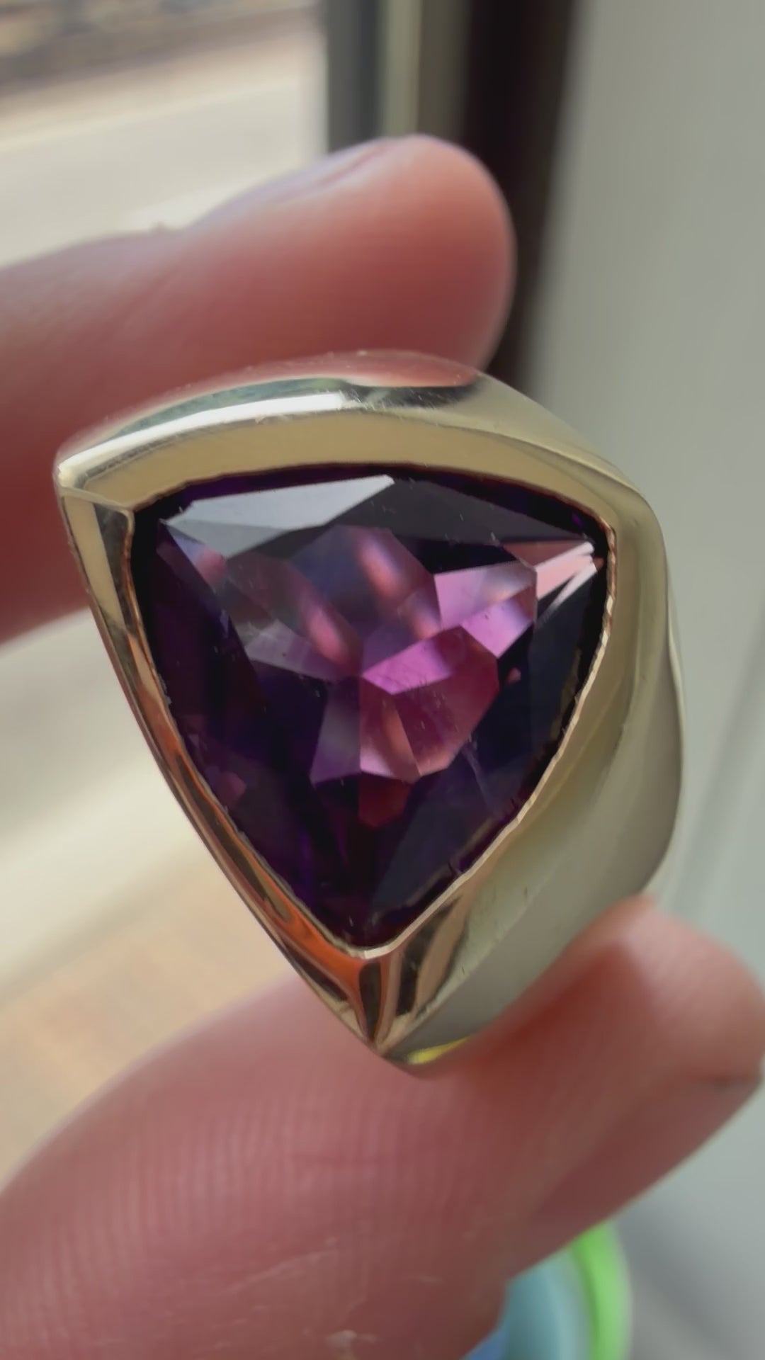 stunning trillion cut 2.6carat amethyst ring