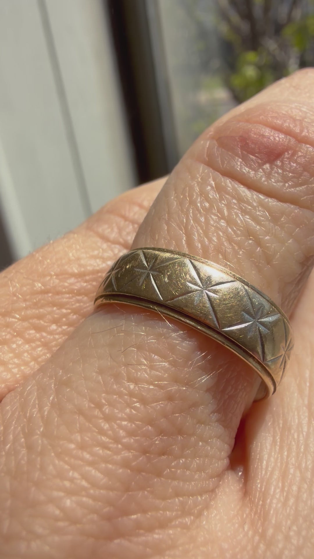 wide etched band