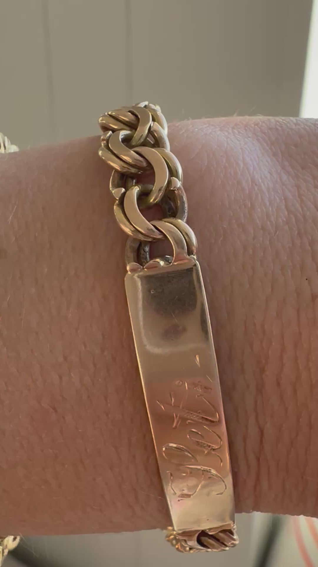 18k gold ID bracelet