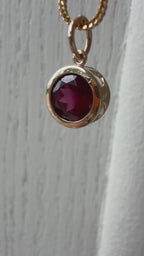 juicy bezel set gems