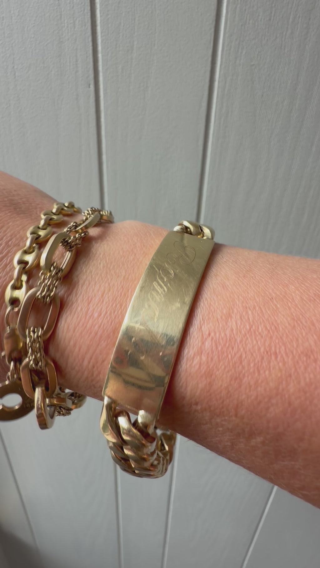 bubbly curb ID bracelet