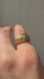 buttery 18k croissant dome ring