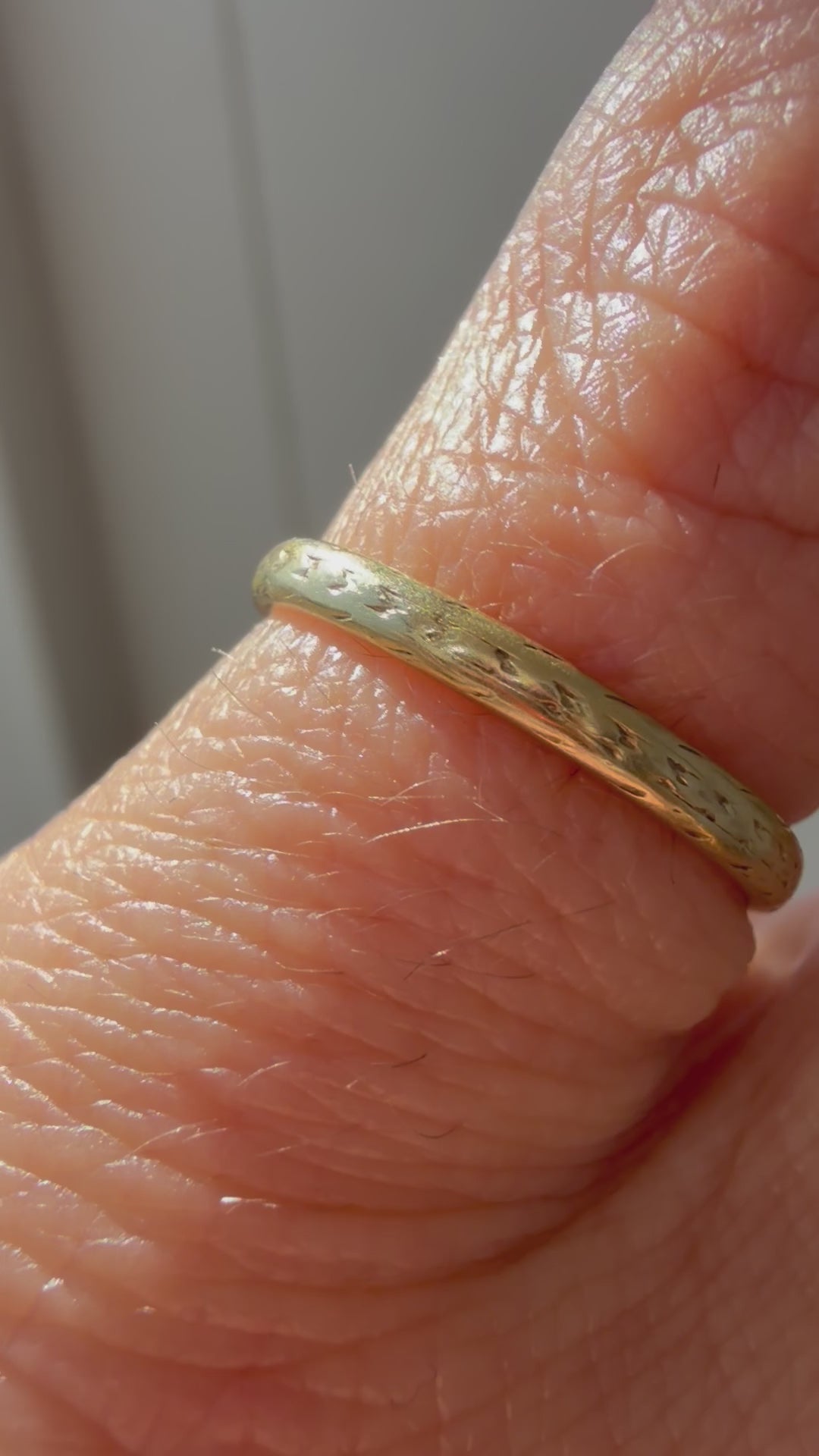 patterned vintage eternity band